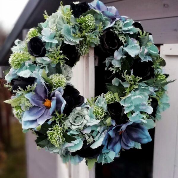 ręcznie robiony wianek hand made turkusowy czarny na dzrwi