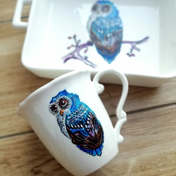 hand made ręcznie malowana biała porcelanowa filiżanka z niebieską sową