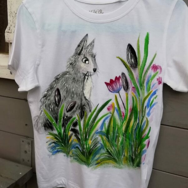 hand made biała koszulka Tshirt z ręcznie namalowanym królikiem i różowymi kwiatami