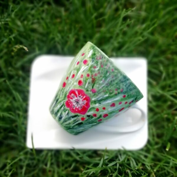 hand made ręcznie malowana porcelanowa filiżanka ze spodkiem zielona z czerwonym kwiatem